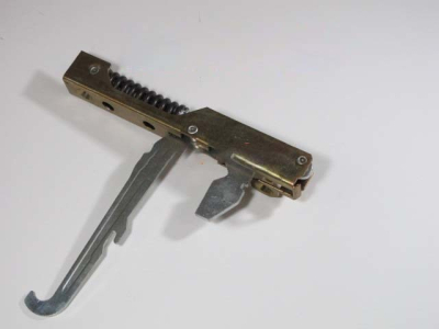 ПЕТЛЯ  ДВЕРИ